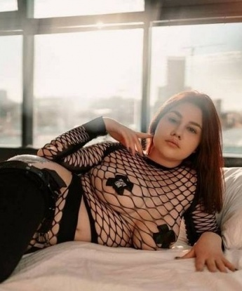 💋 Мои услуги подарят тебе нежность, страсть и безудержное наслаждение. 💥
Я открыта для экспериментов и готова реализовать все твои тайные фантазии. 😈 Знакомства со мной оставляют приятные воспоминания, с чего начнем нашу игру? 😉
Смотри мои свежие фото и отзывы на сайте, чтобы понять, что я настоящая и оправдываю все ожидания! 📸
Завлекательная, опытная, безопасная и всегда на высоте! ✨ Я ухожена, интеллектуальна и готова подарить тебе незабываемые моменты релаксации и удовольствия. 🌹
Мой опыт и страсть 🔥 делают меня идеальной выборо для нашей встречи. Тебе останется только согласиться и записаться ко мне. 😉 Жду с нетерпением твоего звонка, чтобы ощущать тебя в себе! 📞🔞 Диана