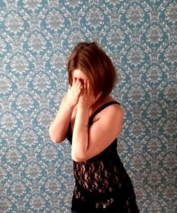Опытная и креативная, я готова довести тебя до вершин блаженства. У меня есть все, чтобы удовлетворить твои самые сокровенные фантазии. 💋
Фото в моем профиле подтверждают мою красоту и чарующие формы. Я с удовольствием покажу тебе все свои прелести в реальности. Имей в виду, что я живу в Москве и готова встретиться с тобой в уютной обстановке моей стильной квартиры.
Мои услуги включают классический секс, оральные ласки и многое другое. Я эксперт в массаже и играх ролевой, так что сможем насытить наше свидание разнообразием и экспериментами. 😈
Узкобёдрый, я способна создать атмосферу истинной страсти и раскрепощенности вместе с тобой. Мои клиенты оставляют отличные отзывы о нашей встрече, и я уверена, что ты не будешь исключением.
Не медли, дорогой. Направь своё воображение на волнующую игру страсти и наслаждения со мной. Я обещаю, что наша встреча станет незабываемой и оставит тебе лишь самые приятные воспоминания. 🌹 Маргарита