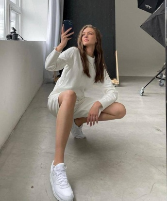 Яна