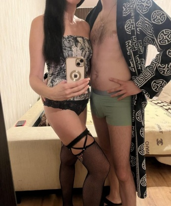 У меня много интересных возможностей, которые сделают наше свидание незабываемым. Ты можешь насладиться моим нежным массажем, умелыми руками и прекрасной атмосферой. Я открыта к экспериментам в сфере интимных отношений и готова реализовать все твои фантазии. 🌟 Чувственность и ласка, о которых ты всегда мечтал, станут реальностью 🌹. Ты можешь ознакомиться с моими отзывами и фотографиями, чтобы полностью убедиться в моей красоте и опыте. ствую господ и с девушками равно! Жду встречи для приятного времяпровождения в Москве! 💋 Светлана